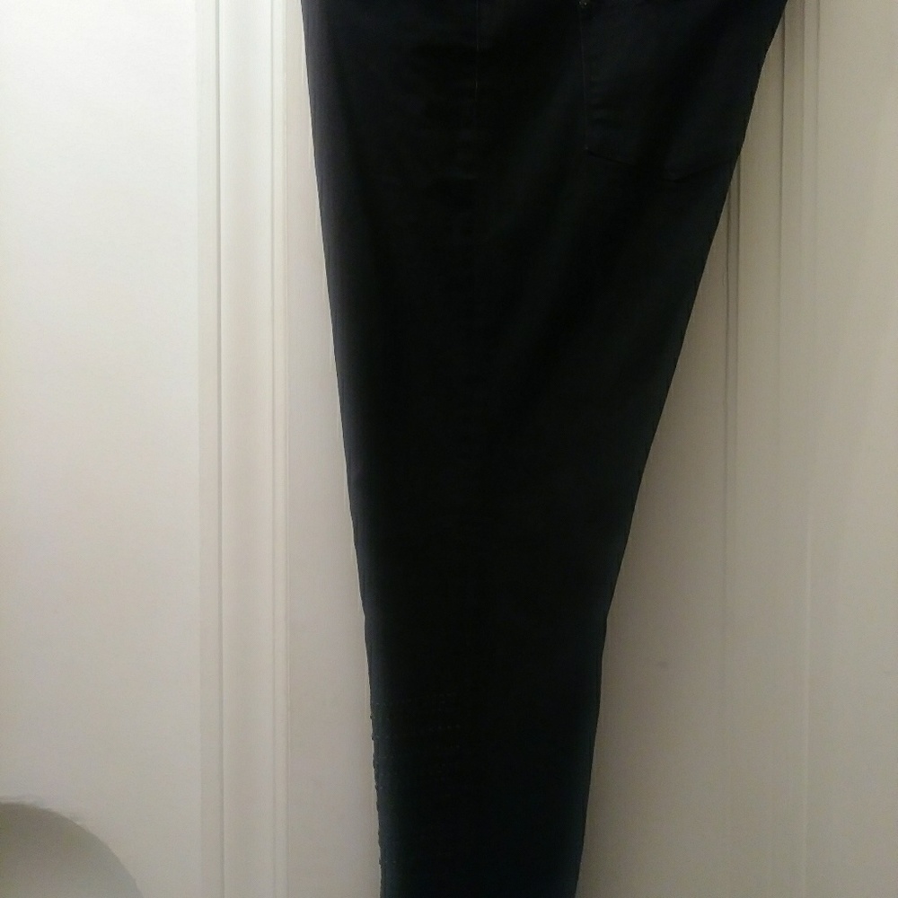 Black Jeans